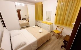 Calle Dei Guardiani Rooms